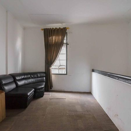Urbanview Hotel Ananda Syariah By Reddoorz Bukittinggi Exterior foto