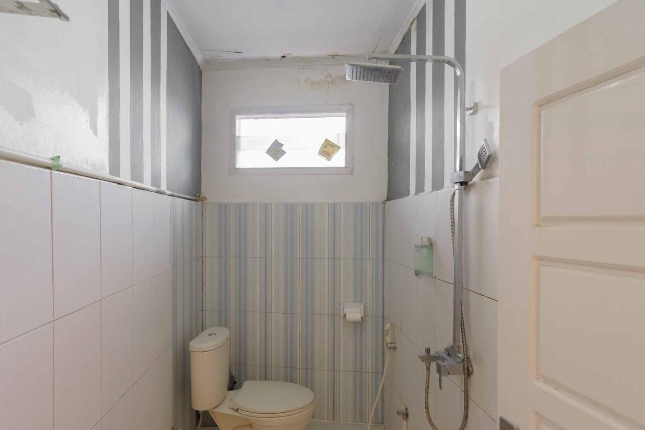 Urbanview Hotel Ananda Syariah By Reddoorz Bukittinggi Exterior foto