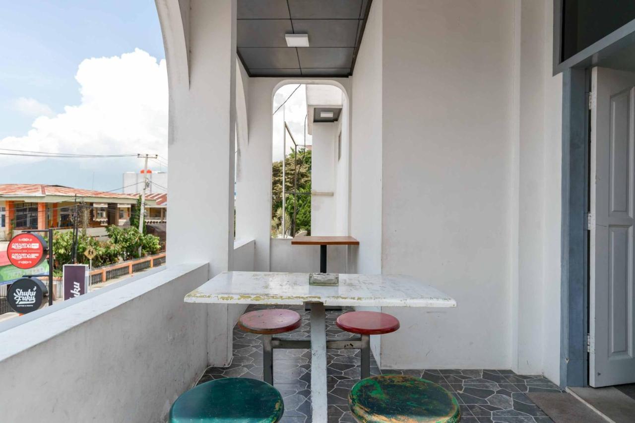 Urbanview Hotel Ananda Syariah By Reddoorz Bukittinggi Exterior foto