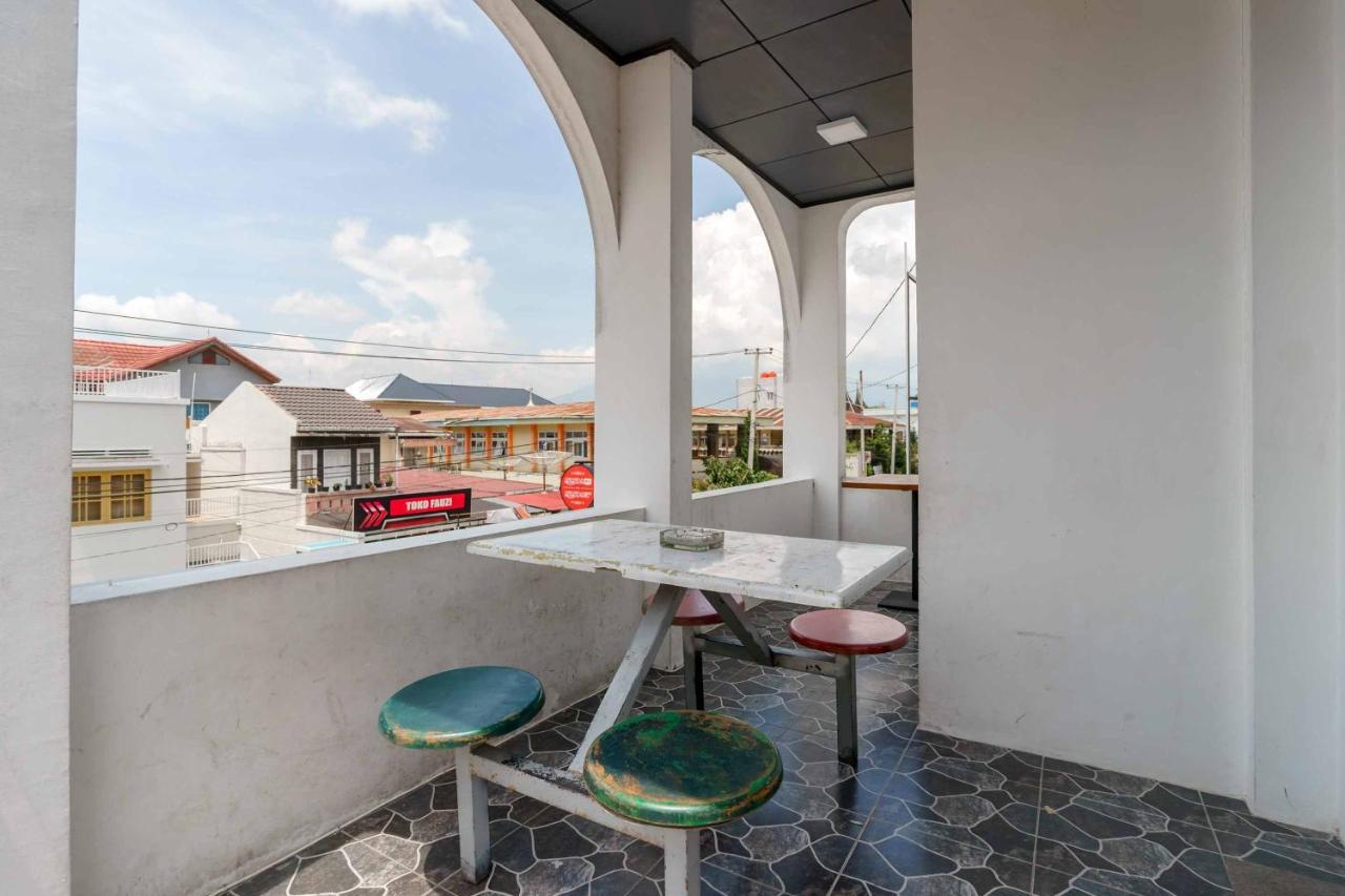 Urbanview Hotel Ananda Syariah By Reddoorz Bukittinggi Exterior foto