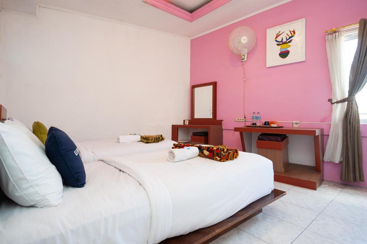 Urbanview Hotel Ananda Syariah By Reddoorz Bukittinggi Exterior foto