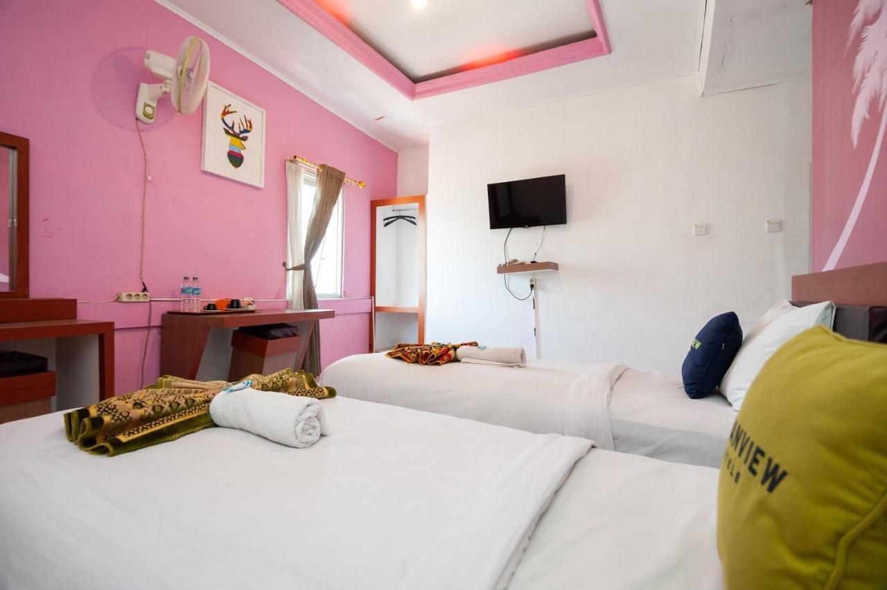 Urbanview Hotel Ananda Syariah By Reddoorz Bukittinggi Exterior foto